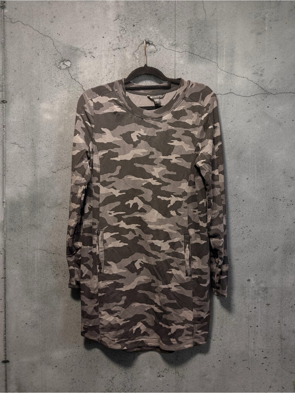 Athleta Gray Camo Long-Sleeve Tunic Dress